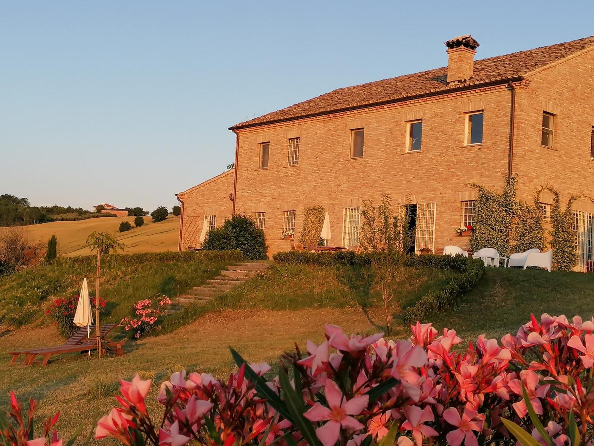 Il Giardino Nella Valle Belvedere Ostrense